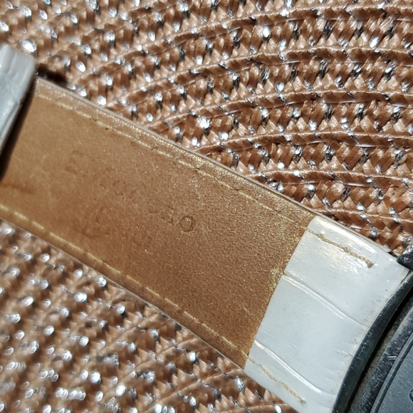 Women's watch - Picture 7 of 9